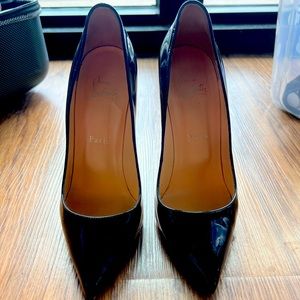 Christian Louboutin (Size 39)